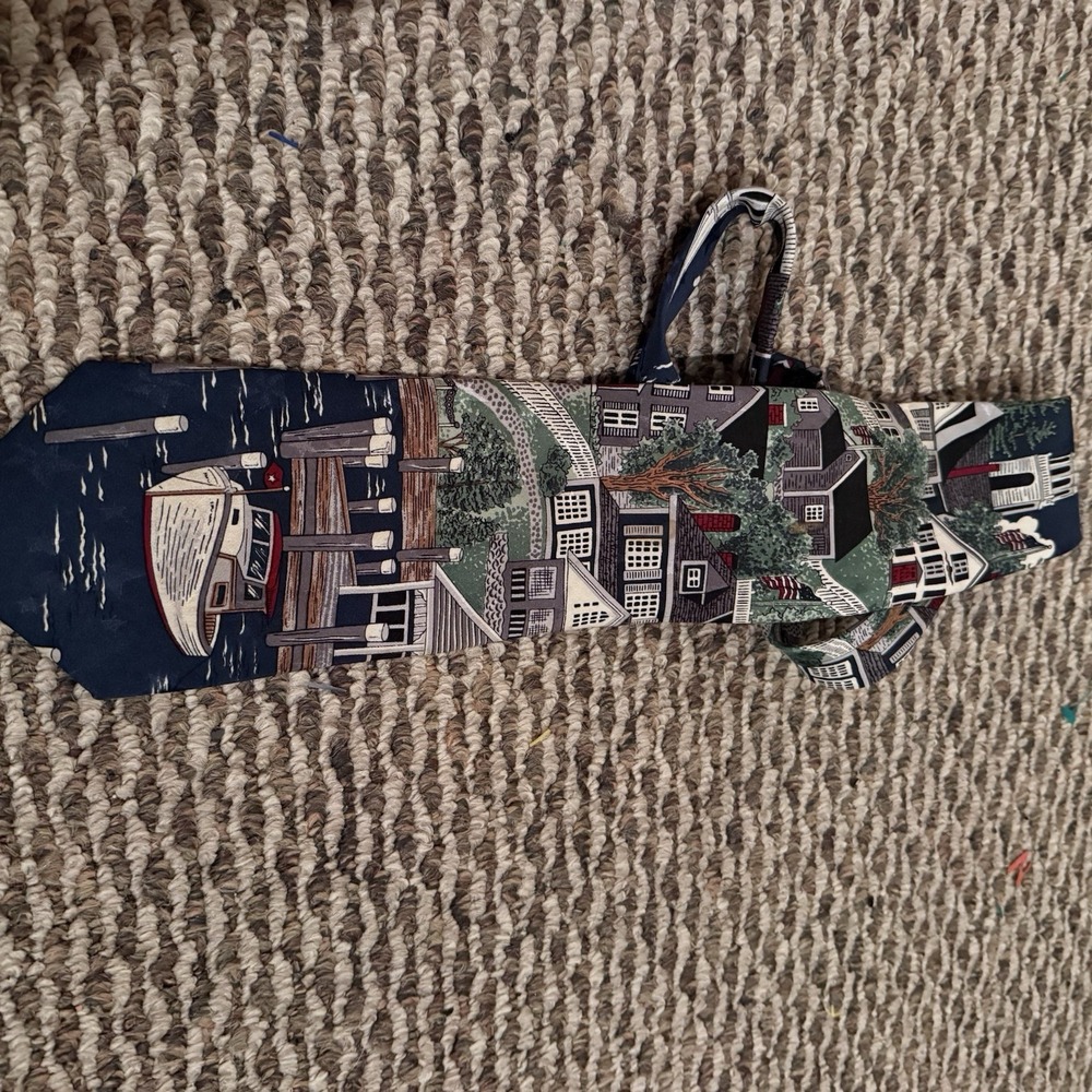 BOAT VAN HEUSEN NEW‎ ENGLAND SUIT DESIGNER NECKTIE TIE Flag Village Series